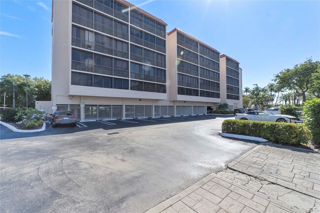 Building Photo - 740 S Federal Hwy