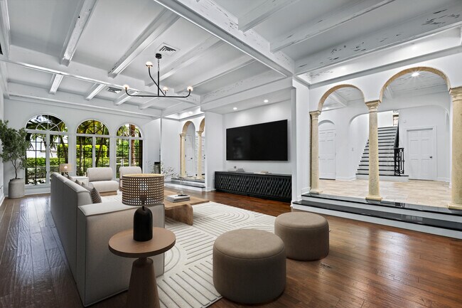 Building Photo - 1238 Vista Del Mar Dr N