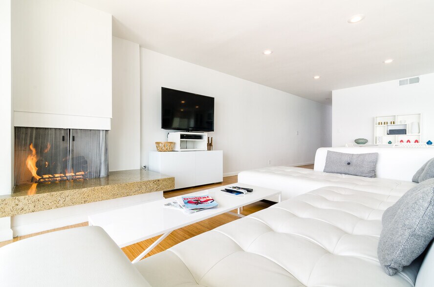 Building Photo - 22626 Pacific Coast Hwy