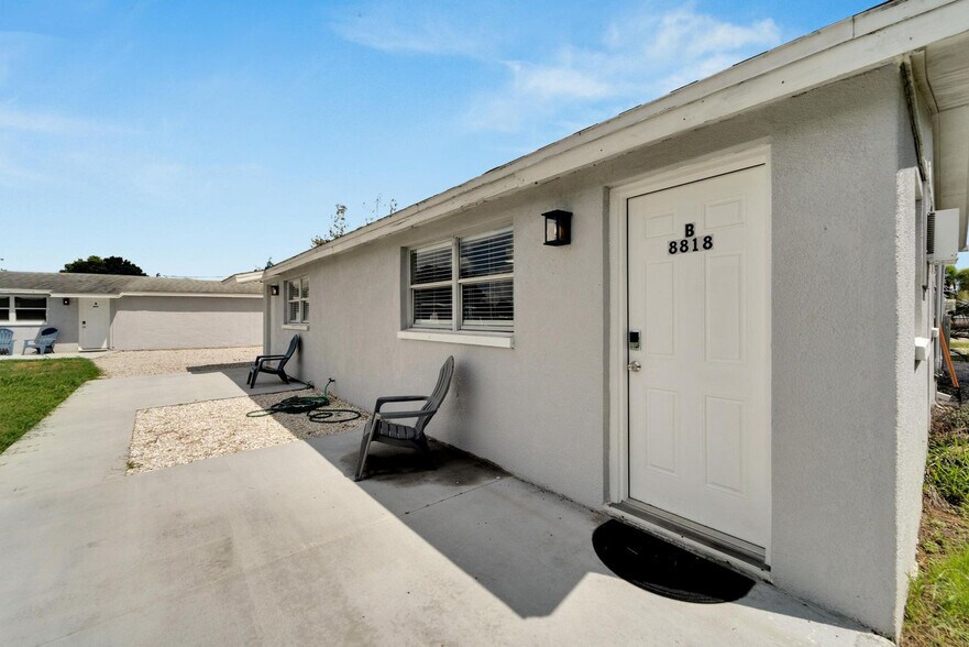 Building Photo - 8818 Rocky Creek Dr