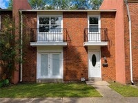 Building Photo - 7702 Belcrest Pl