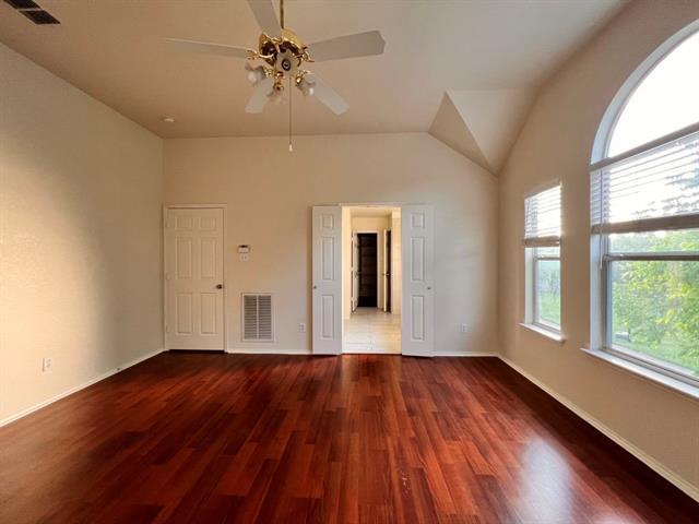 Building Photo - 949 Green Pond Dr