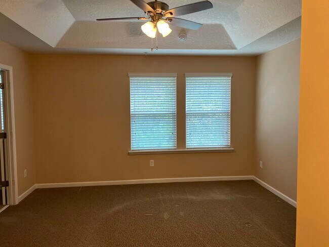 Building Photo - 68 Adelanto Ave