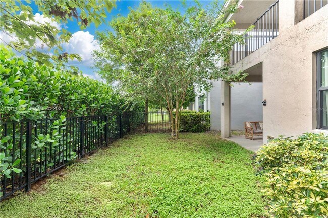 Building Photo - 3374 NW 5th St