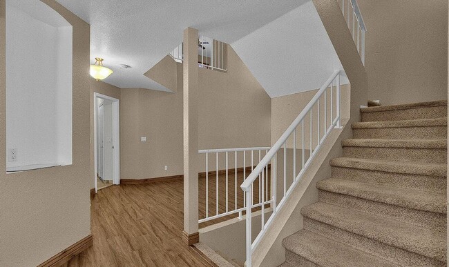 Building Photo - 3110 W Baylor Ln