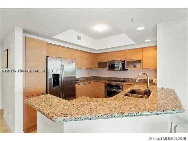 Building Photo - 15051 Royal Oaks Ln