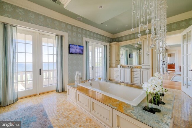 Building Photo - 200 Bridgeview Ln