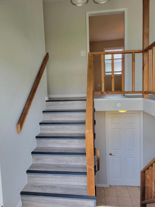 Building Photo - 3932 Silver Ridge Dr