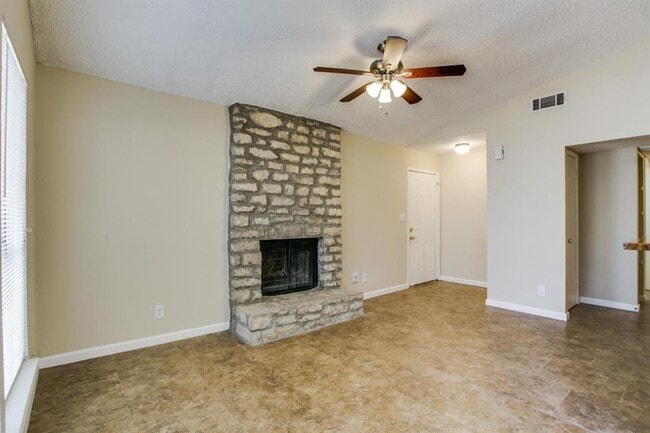 Building Photo - 7508 St Amant Pl