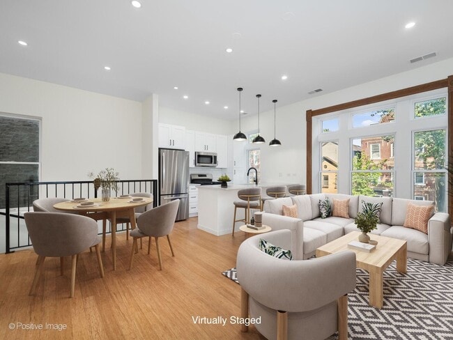 Building Photo - 842 N Wolcott Ave