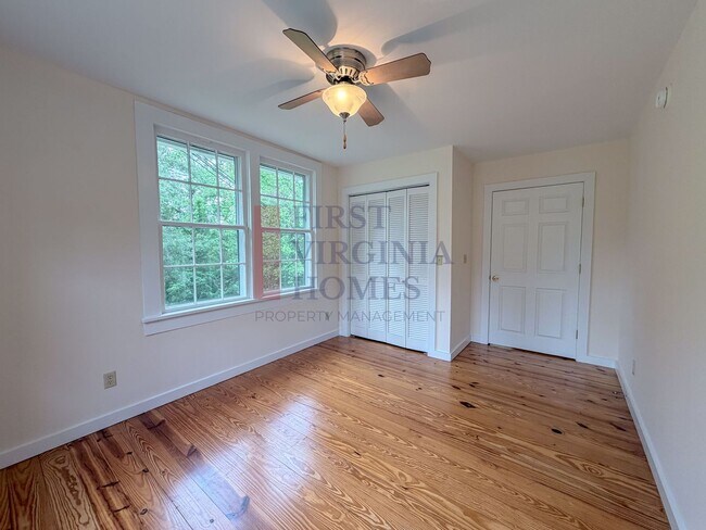 Building Photo - 2Bed/1Bath Scottsville Rental