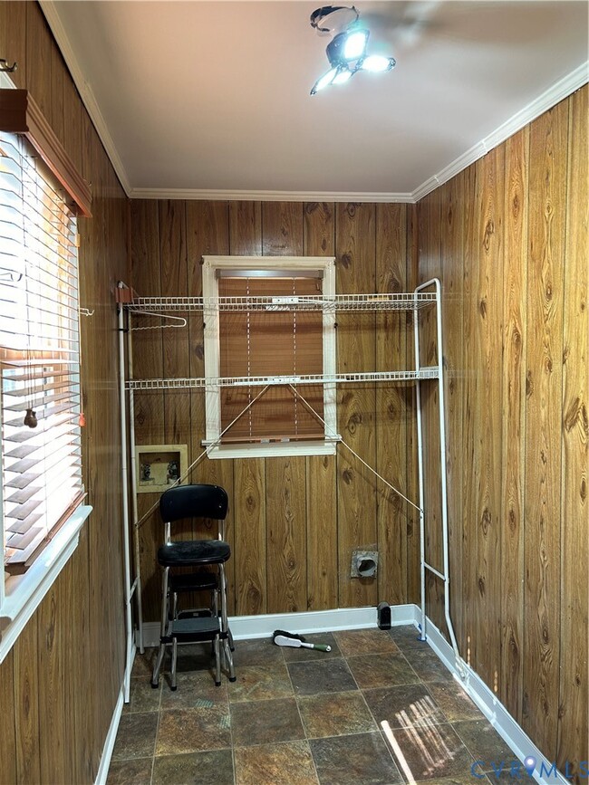 Building Photo - 3123 Carolina Ave