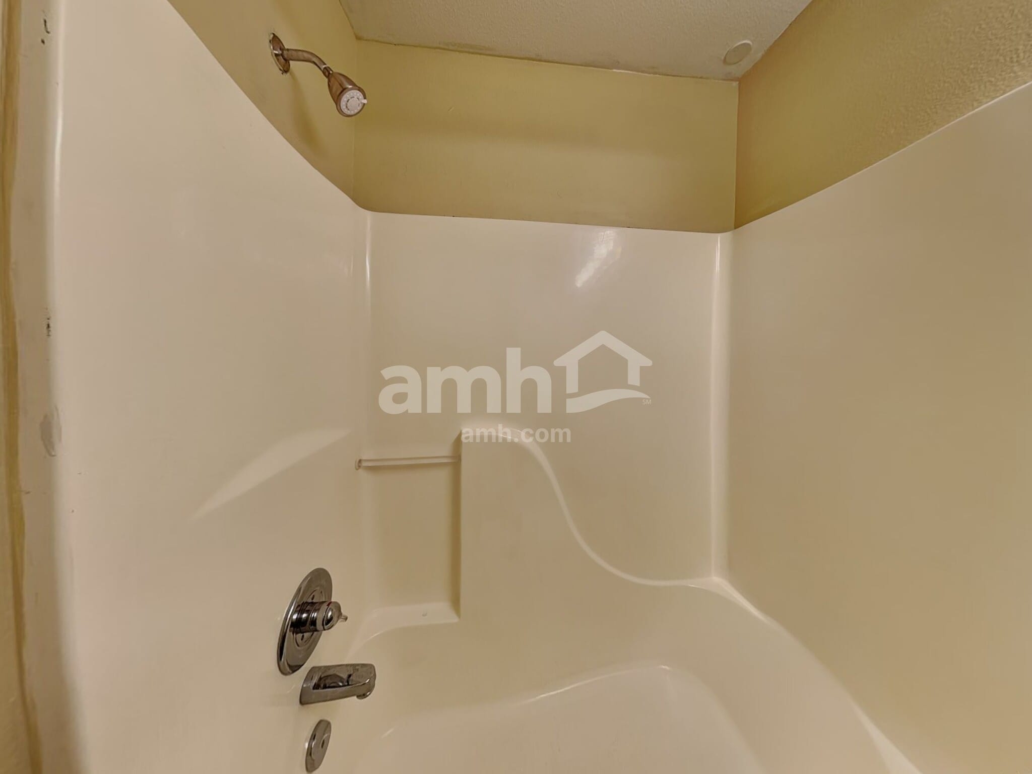 Building Photo - 8016 Lawrence Woods Ct