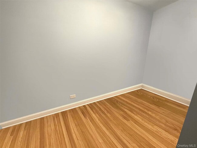 Building Photo - 76-10 34th Ave