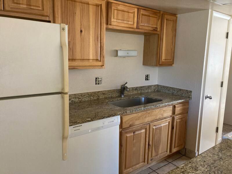 Building Photo - 1404 Ulysses St