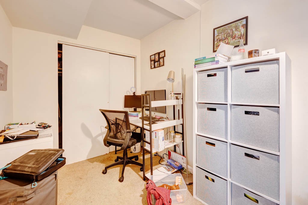 Building Photo - 1627 N Winchester Ave