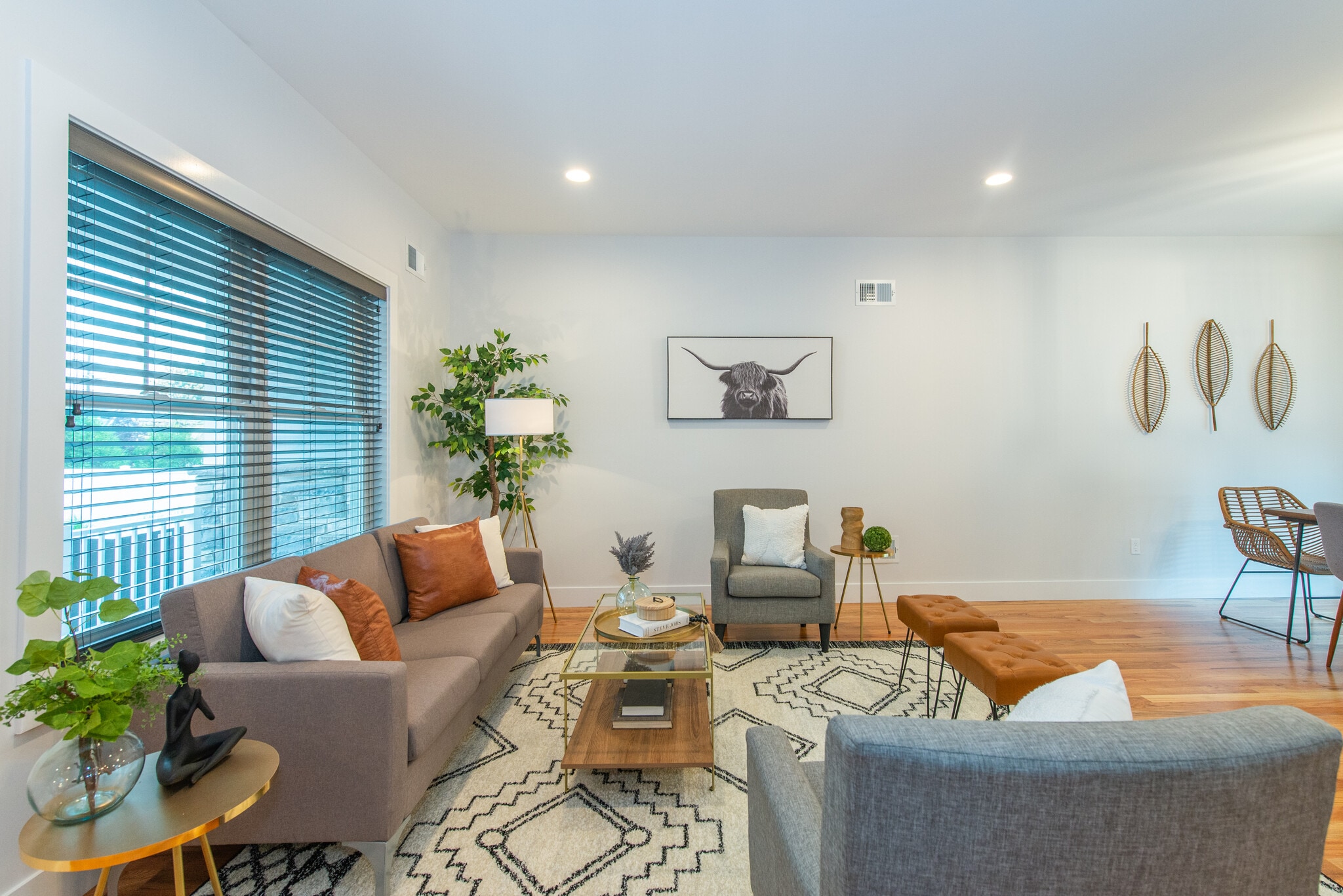 Building Photo - 360 Orange Rd