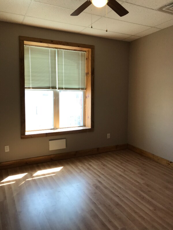 Building Photo - 131 2nd St
