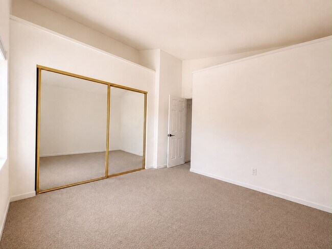 Building Photo - 1814 K St