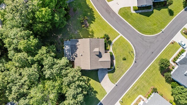 Building Photo - 212 Carefree Ln
