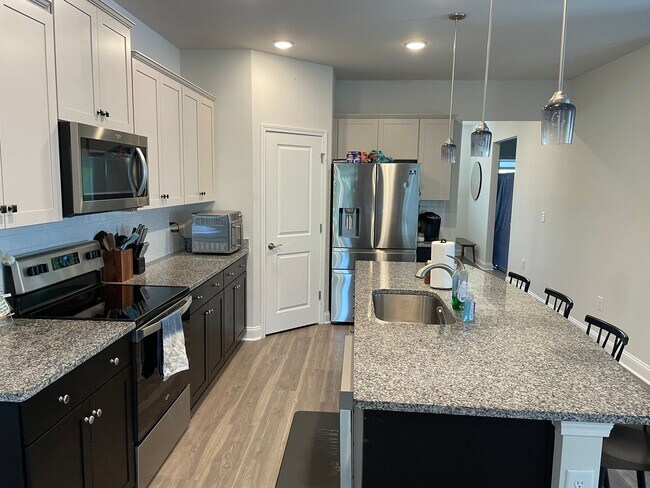 Building Photo - 3 Bedroom 2 Bath Home in Carolina Shores, ...