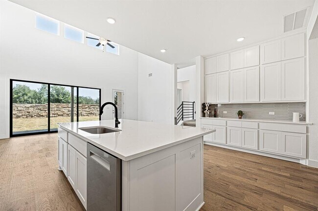 Building Photo - 1105 Lickety Ln