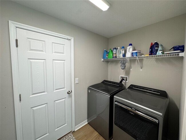 Building Photo - 12870 French Market Dr