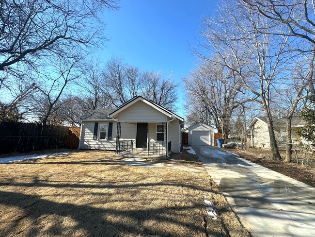 Primary Photo - 2 Bedroom 1 bathroom home with a detached ...