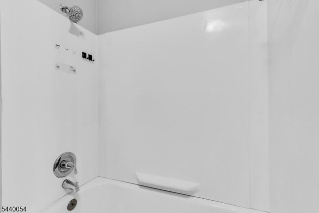 Building Photo - 120 Main St