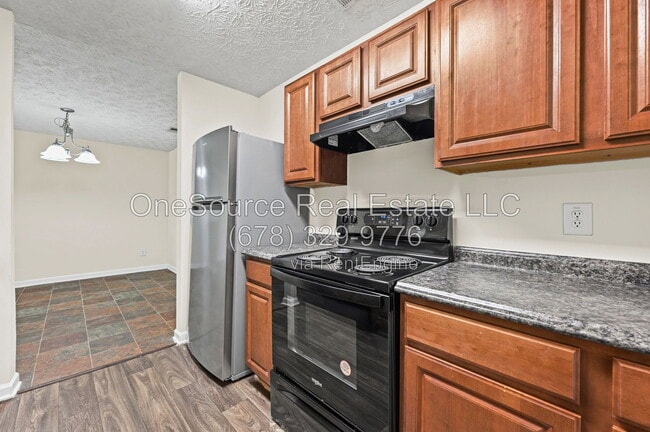 Building Photo - 3202 Fairington Club Dr