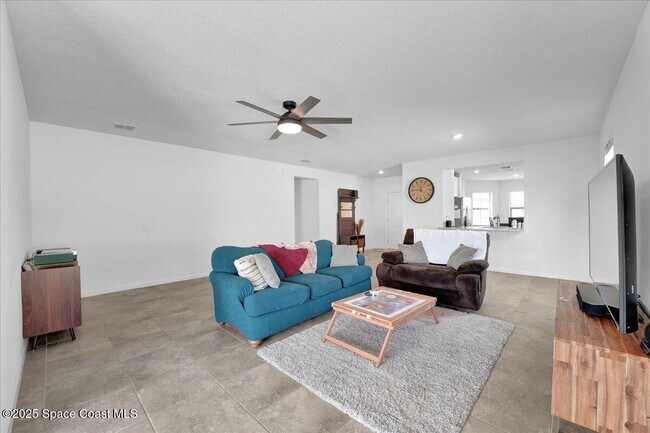 Building Photo - 6540 Lokosee Ct