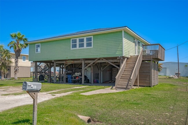 Building Photo - 510 Oyster St