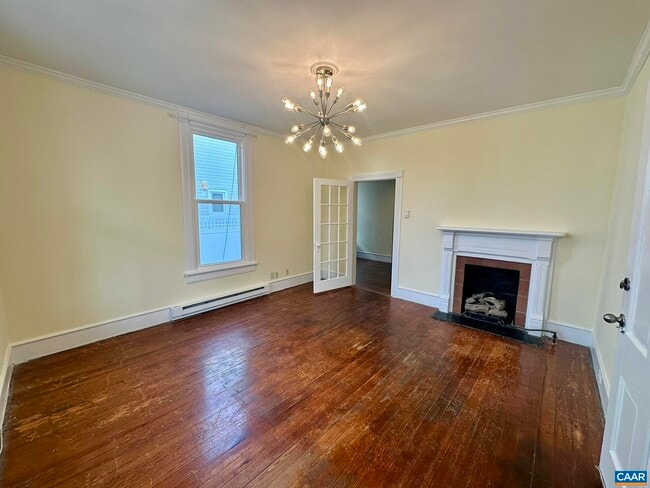 Building Photo - 520 Pine Ave