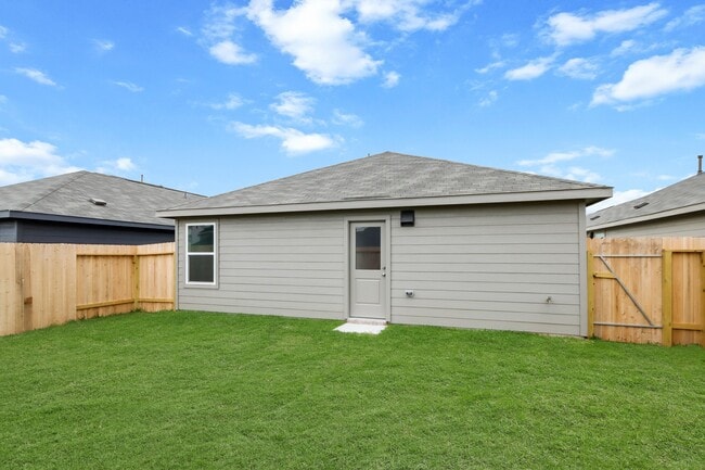 Building Photo - 21610 Willow River Canyon Ln