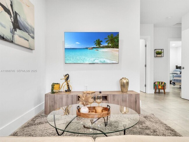 Building Photo - 5517 NW 1st Pl