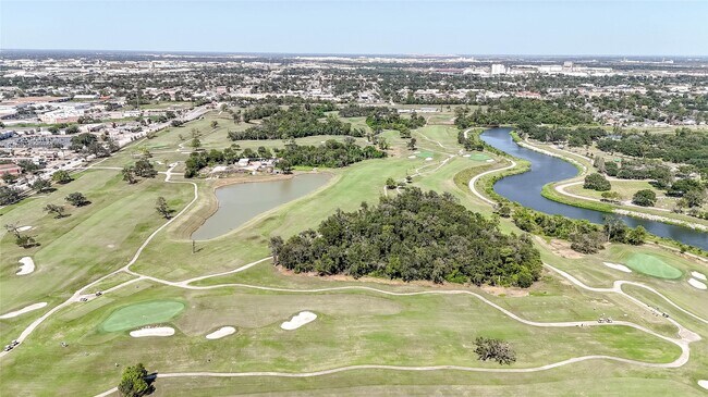 Building Photo - 6620 Lawndale St