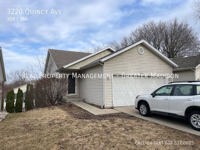 Primary Photo - 3220 Quincy Ave
