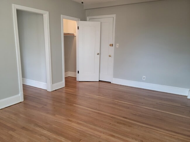 Building Photo - 1301 Longfellow St NW