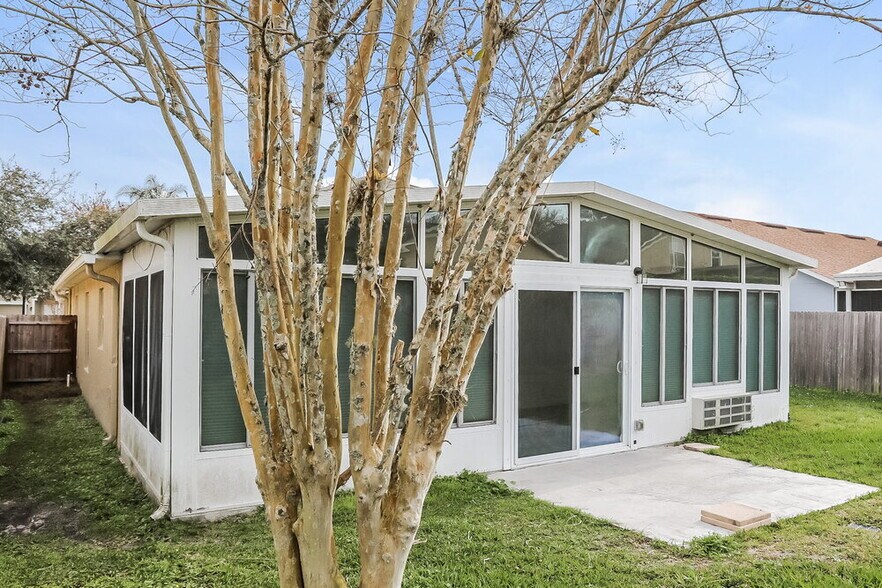 Building Photo - 1660 Ashland Trail