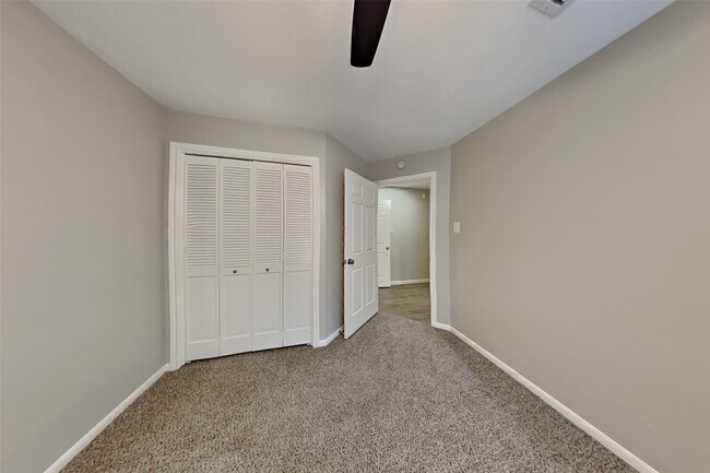 Building Photo - 4538 Windy Hollow Dr