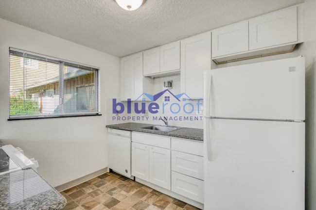 Building Photo - 14904 SE Arista Dr