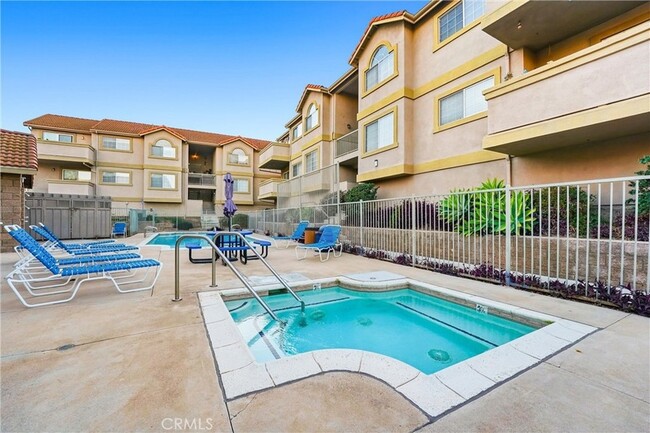 Building Photo - 1513 Spruce St