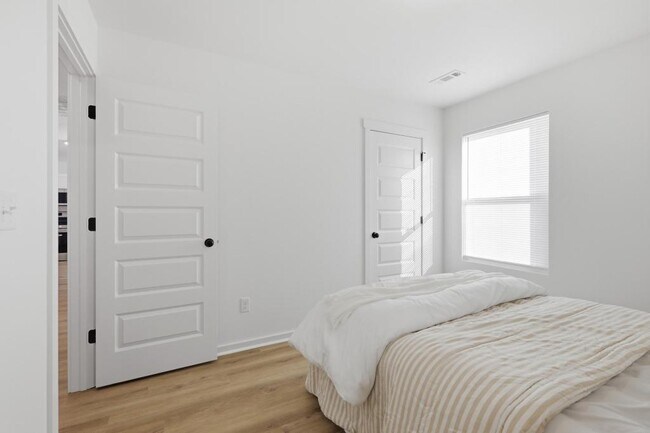 Building Photo - 207 Eagle Edge Dr