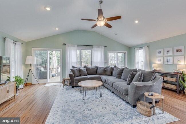 Building Photo - 24 Virginia Trail