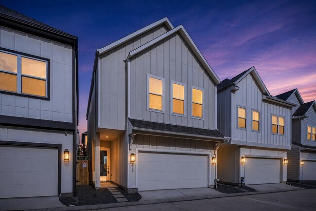Building Photo - 6713 Parker Grv Ln