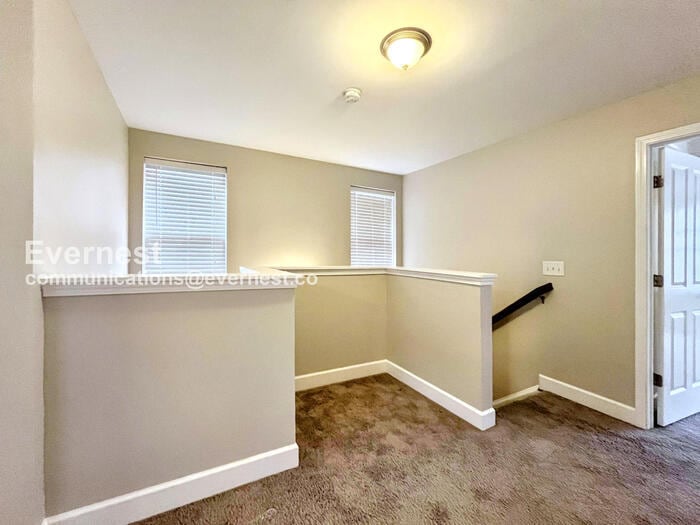 Building Photo - 5549 Prada Dr