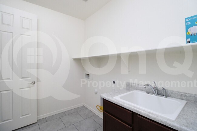 Building Photo - 16090 W Shaw Butte Dr