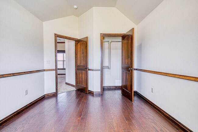 Building Photo - Beautiful home in Williamson Farms!