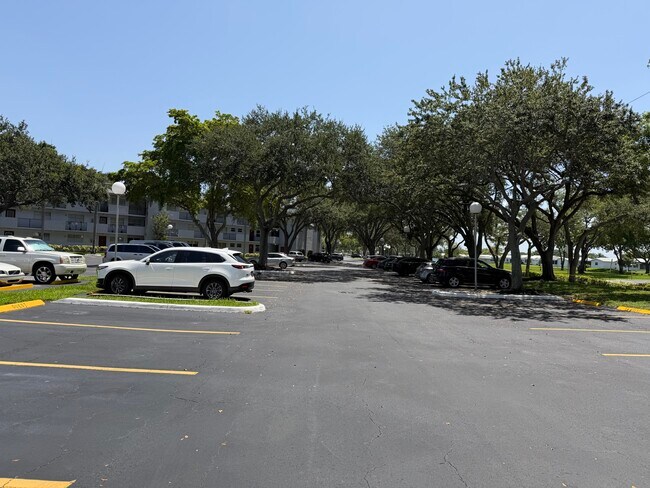 Building Photo - 8405 NW 61st St