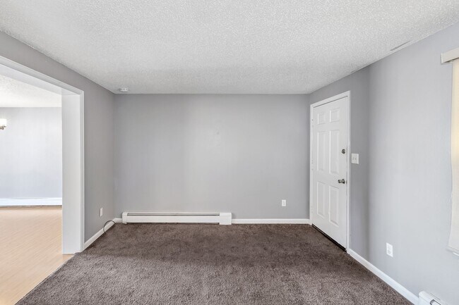 Building Photo - Charming 3-Bedroom Family Home in Orchard Mesa with Incredible Views!!!